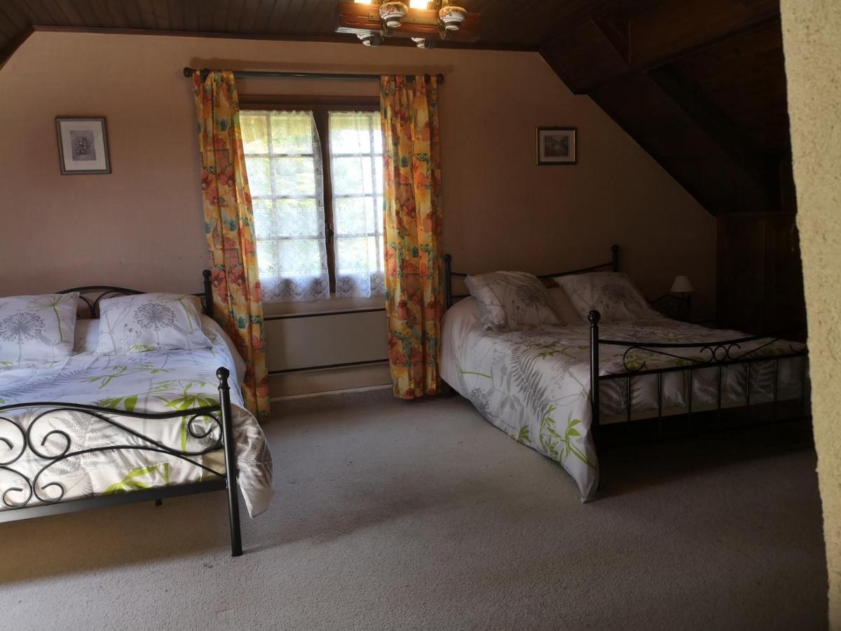Au Jardin Fleuri Bed & Breakfast Secondigny Екстериор снимка